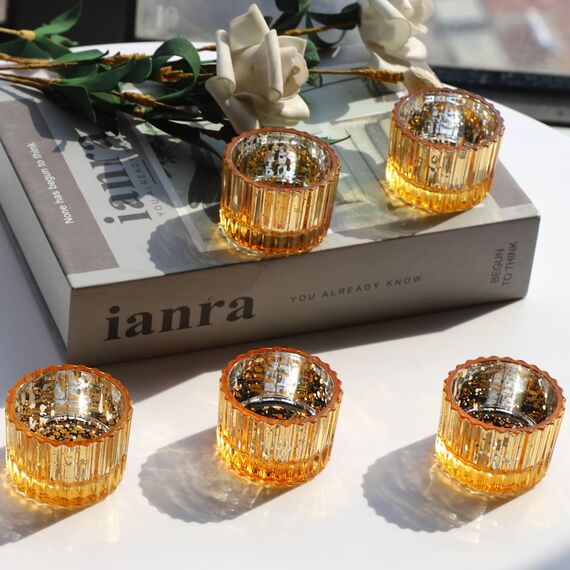 Vohocandle Gold Teelichthalter Glas – 12er Set für Hochzeiten, Teelichtgläser kleine für Windlichter Tischdeko, Teelichtglas für Weihnachten, Geburtstagsfeier, Urlaub, Party (5 × 3,5 cm, Gold)