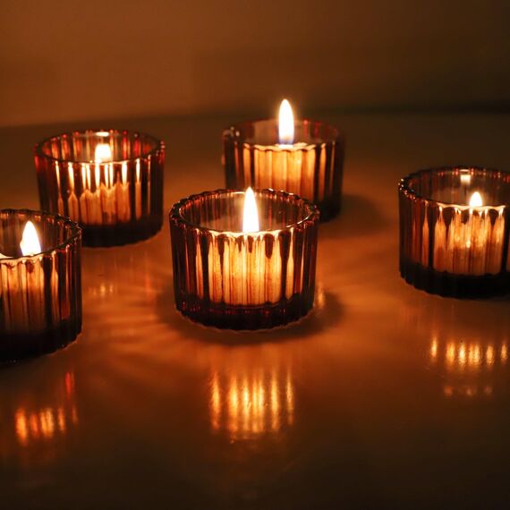 Vohocandle Klein Teelichthalter Glas mit 12 Stück, Braun Teelichtgläser Vintage für Hochzeitsdekorationen, Kleine Teelichtglas für Geburtstagsparty, Heimdekoration und Kirche (5 cm × 3,5 cm, Braun)