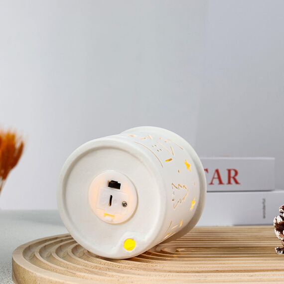 Yeerockal Keramik Weihnachten Dekohaus mit LED Belechtung | 14cm Höhe | LED 2 x LR44 Batterien Inkl | Weiß Teelichthalter Xmas DIY Dekoration (Style B)