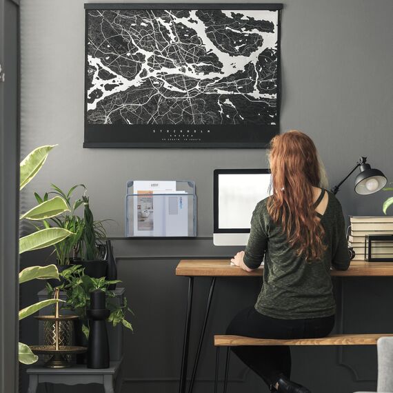 Relaxdays Zeitschriftenhalter Wand, Zeitungsablage hängend, Wandkorb, HBT 28x35,5x10 cm, Magazinhalter, Metall, Silber