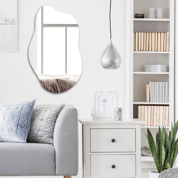 Muzilife Asymmetrischer Rahmenloser Spiegel zum Aufhängen, Unregelmäßiger Großer Wandspiegel mit MDF-Rückwand 50 x 85cm, Dekorativer Ganzkörperspiegel für Wand Wohnzimmer Bad Flur Eingang, Deko