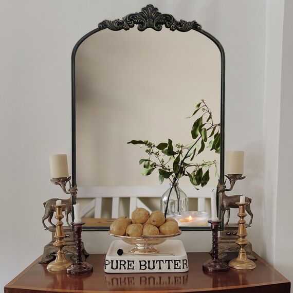 WAMIRRO Gewölbter Spiegel, schwarz, traditionell, Vintage, verziert, Barockspiegel, antikes Messing, Spiegel für Eingang/Kamin/Wohnzimmer/Flur/Badezimmer, 61 x 91 cm, Schwarz