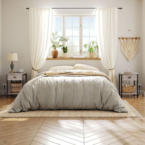 HOOBRO Nachttisch mit Ladestation, Beistelltisch mit Schublade und Ablage, Nachtschrank mit USB-Anschlüsse und Steckdose, Nachtkommode für kleine Räume und Schlafzimmer, Greige-Schwarz EBG40CBZ01