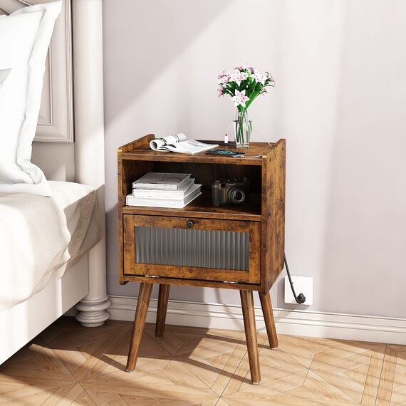 Mid Century Moderner Nachttisch mit Ladestation, Nachttische mit Glastür, Beistelltisch mit 2 Etagen Stauraum, für Schlafzimmer, Wohnzimmer, Braun