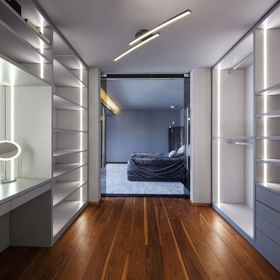 B.K.Licht - Deckenlampe mit warmweißer Lichtfarbe, 12 Watt, 1300 Lumen, LED Deckenleuchte, LED Lampe, Wohnzimmerlampe, Schlafzimmerlampe, Küchenlampe, Deckenstrahler, 57,5x12x8,3, Schwarz