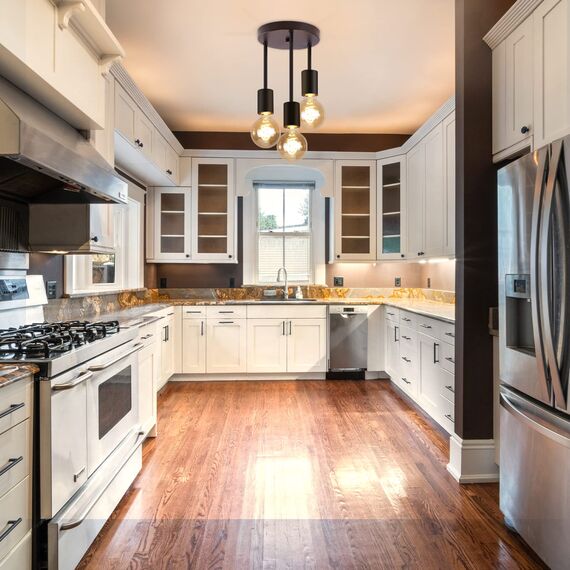 CBJKTX Deckenleuchte Vintage Deckenlampe Schwarz - Hängend 3 Flammig Deckenstrahler E27 mit 3 Spots Kronleuchter Industrial Deckenspots für Esszimmer Küche Flur Wohnzimmer Bar ohne Leuchtmittel