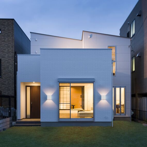 Klighten 2 Stück LED Wandleuchte mit Bewegungsmelder Innen/Außen 3000K Außenwandleuchte mit Bewegungsmelder Wandlampe Einstellbar Abstrahlwinkel, mit Austauschbarer G9 LED Lampe (Weiß)