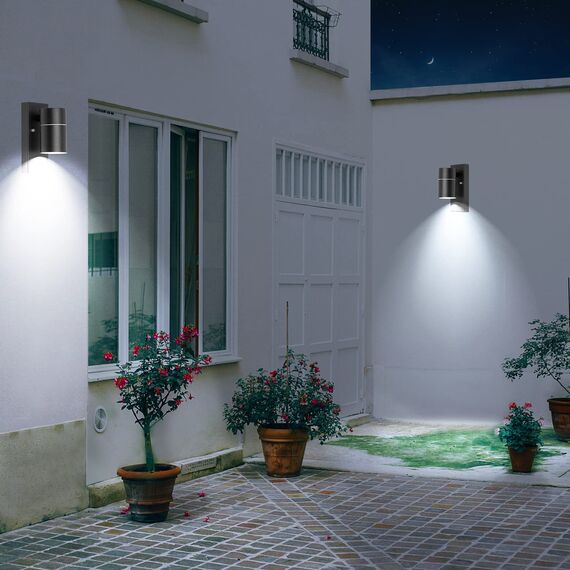 Unikcst Außenwandleuchten mit Dämmerungsschalter LED Außenleuchte Schwarz Aussenleuchte mit Lichtsensor IP44 Wasserdicht Wandleuchte inkl. 1x 5W LED Kaltweiß GU10 Glühbirne, 1 Stück