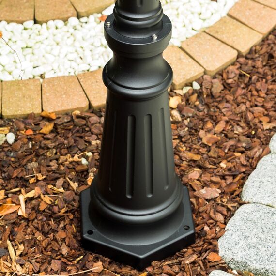 HOFSTEIN Außenleuchte Kobe, Laternen für Draußen im Antiken Look, Kandelaber aus Aluguß in Schwarz mit Kunststoff-Scheiben, 3-armige Wegeleuchte, Outdoor Laterne 230 cm, IP44, 3x E27 Gartenlaterne