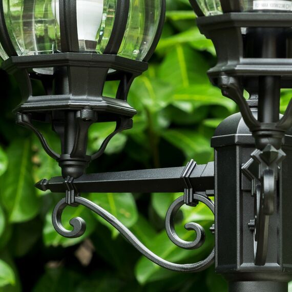 HOFSTEIN Außenleuchte Kobe, Laternen für Draußen im Antiken Look, Kandelaber aus Aluguß in Schwarz mit Kunststoff-Scheiben, 3-armige Wegeleuchte, Outdoor Laterne 230 cm, IP44, 3x E27 Gartenlaterne