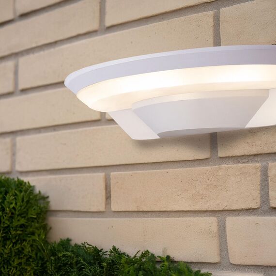 max K O M F O R T LED Aussenleuchte halb rund Wand-leuchte Wandlampe Flurleuchte Fluter 10W weiß modern IP54 SETA