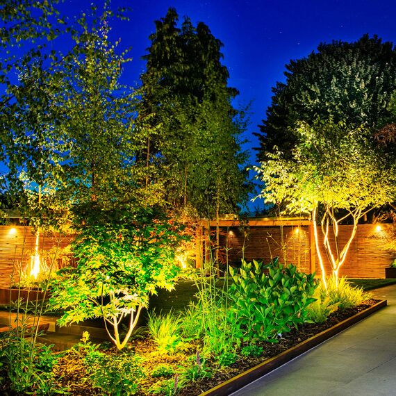 NATPOW Gartenstrahler Solar, Solar Gartenleuchte LED Solarstrahler Solarlampen für garten Außen, IP65 Wasserdicht, 2 Helligkeitsstufe, 3000K Dusk to Dawn Gartenbeleuchtung für Bäume,Gartenweg(4 in 1)