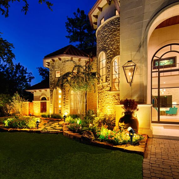 NATPOW Gartenstrahler Solar, Solar Gartenleuchte LED Solarstrahler Solarlampen für garten Außen, IP65 Wasserdicht, 2 Helligkeitsstufe Dusk to Dawn Gartenbeleuchtung für Bäume, Hof, Gartenweg(3000K)