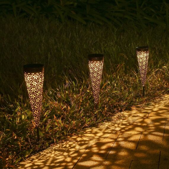 Görvitor Solarlampen für Außen Garten 4 Stück, Metall Solarleuchten für Außen IP65 Wasserdicht mit Erdspieß, LED Rostoptik Gartenleuchten Solar Warmweiß Garten Deko für Balkon Terrase Outdoor