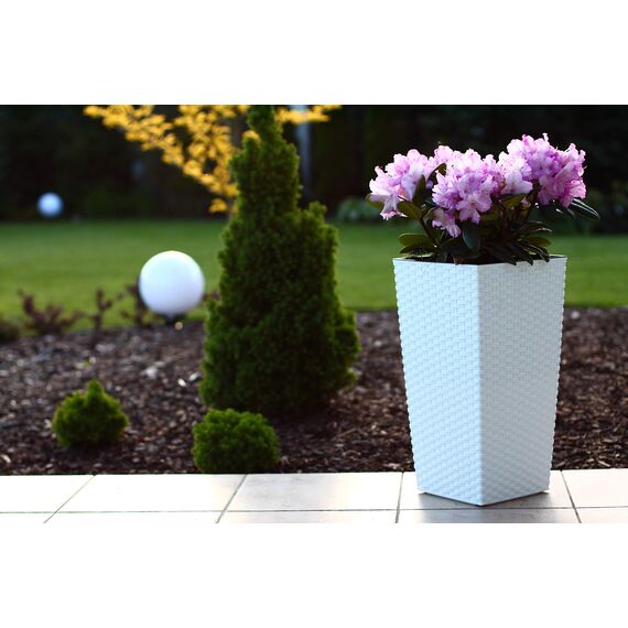 Happy Flower MultiProject | Blumentopf | Pflanzkübel | inkl. Einsatz | Quadrat | Rattan-Optik | 4 Größen 3 Farben | Übertöpfe (19 cm x 19 cm/Höhe 36 cm, Weiß)