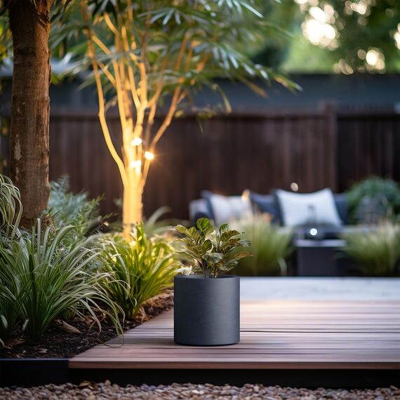 Kante Moderne zylindrische Pflanzgefäße aus Beton, 24,9 cm Durchmesser, Anthrazit