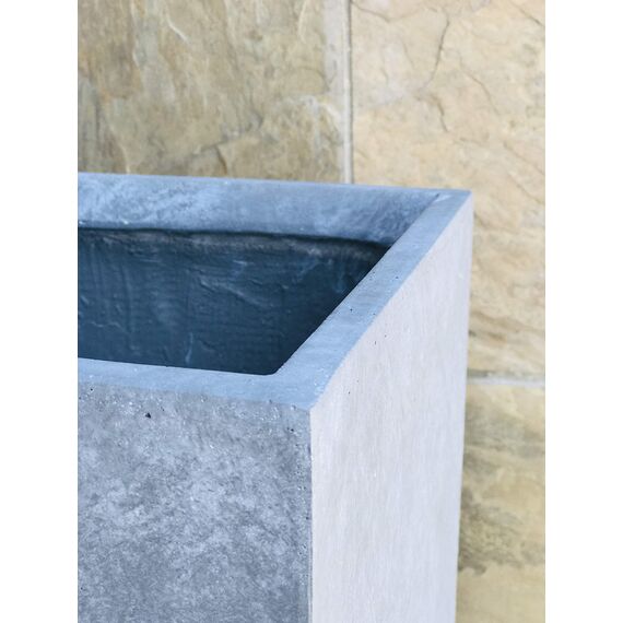 Kante 51,6 cm hoher rechteckiger Beton-Übertopf mit Ablaufloch und Gummistopfen für drinnen und draußen, Haus, Terrasse, Garten, Schiefergrau