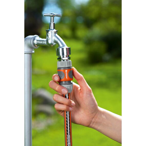 Gardena Anschluss-Satz: Wasserhahnanschluss-Set für 13 mm (1/2")- und 15 mm (5/8") Wasserschläuche, einfache und werkzeuglose Befestigung (18286-20)