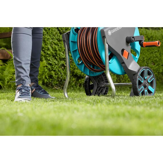 Gardena CleverRoll M Easy Set: Schlauchwagen mit bis zu 60 m Kapazität, besonders standfest, mit komfortabler Schlauchführung in robustem Metallrahmen, Nachtropfstopp (18517-20)