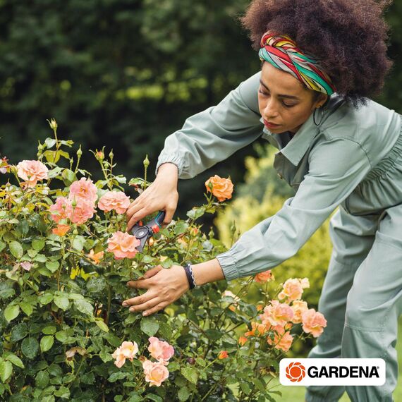 Gardena Kupplung: Verbindungsteil zur sicheren Verbindung zweier Schläuche, auch zum Übergang von 19 mm (3/4 Zoll)- auf 13 mm (1/2 Zoll)-Schläuche (931-50)