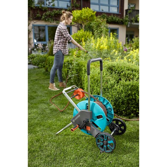 Gardena CleverRoll M Easy Set: Schlauchwagen mit bis zu 60 m Kapazität, besonders standfest, mit komfortabler Schlauchführung in robustem Metallrahmen, Nachtropfstopp (18517-20)