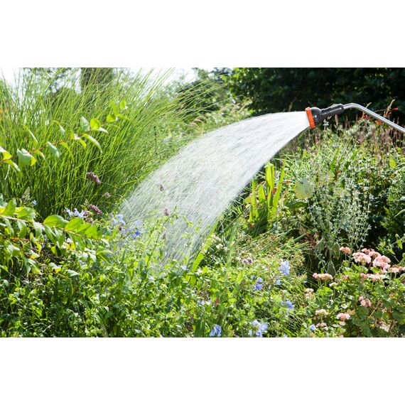 Gardena Profi-System-Spritz-Gießstab: Stab-Gartenbrause für einen höheren Wasserdurchfluss, regulierbarer Wasserstrahl, Länge 92 cm (2849-20)