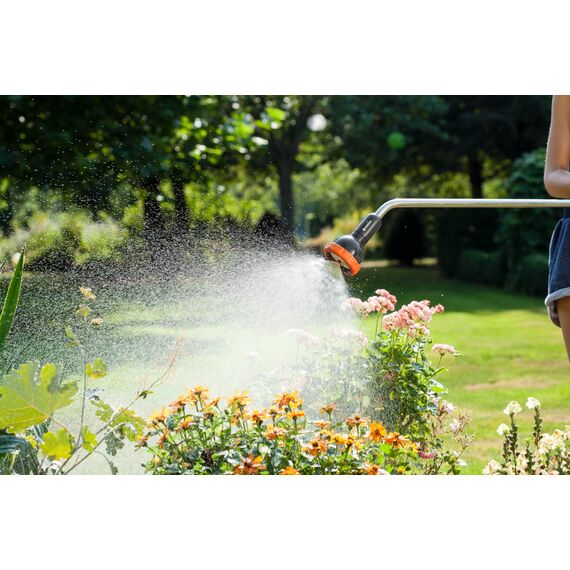 Gardena Profi-System-Spritz-Gießstab: Stab-Gartenbrause für einen höheren Wasserdurchfluss, regulierbarer Wasserstrahl, Länge 92 cm (2849-20)