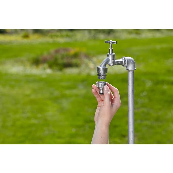 Gardena Premium Hahnverbinder 26,5 mm (G 3/4 Zoll): Adapter für Wasserhähne, wertiges Metall, spritzfreier Wasserfluss, frostsicher, verpackt (18241-20)