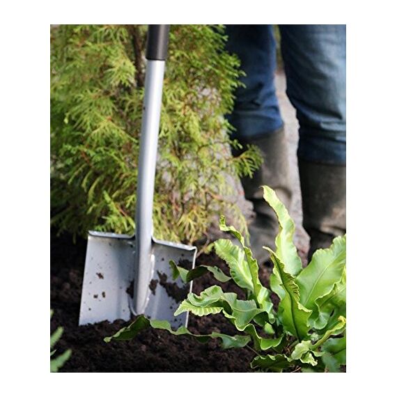 Fiskars Gärtnerspaten für weiche, steinarme Böden, Rund, Länge: 108 cm, Qualitätsstahl-Blatt/Glasfaserverstärkter Kunststoff-Stiel, Schwarz/Orange, Xact, M, 1003682