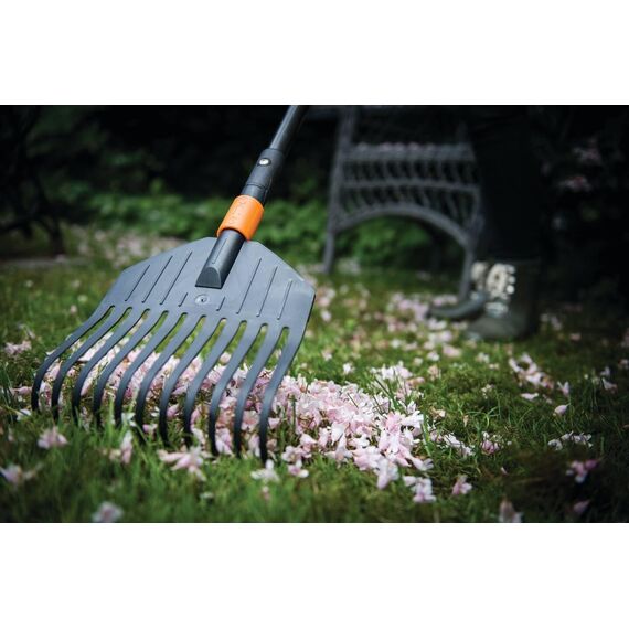 Fiskars Laubbesen, Werkzeugkopf, Klein, 11 Zinken, Breite: 21,3 cm, Kunststoff-Zinken, Schwarz/Orange, QuikFit, 1000659