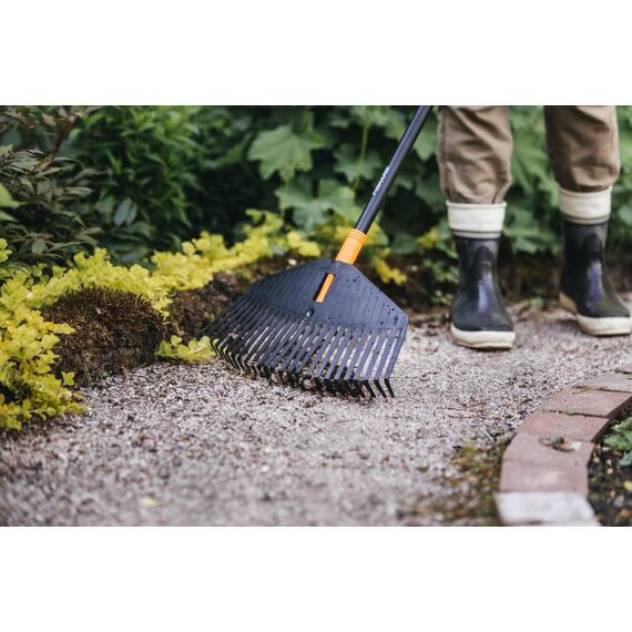 Fiskars Stiel, Für Fiskars Solid Laubbesen und Gartenrechen, Länge 157,5 cm, Aluminium, Schwarz/Orange, Solid, 1014913