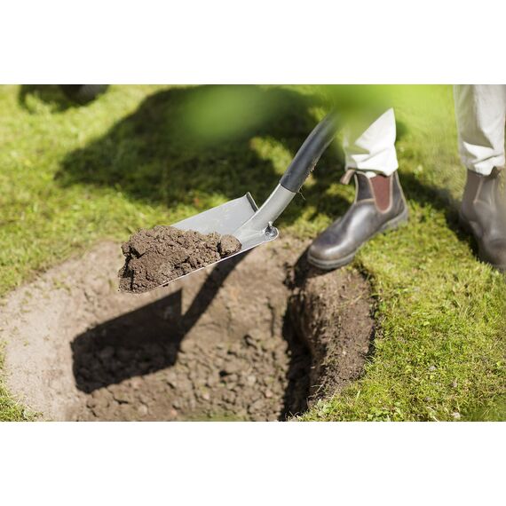 Fiskars Gärtnerspaten für harte, steinige Böden, Spitz, Länge: 125 cm, Hochwertiger Borstahl, Grau/Schwarz, Ergonomic, 1001568