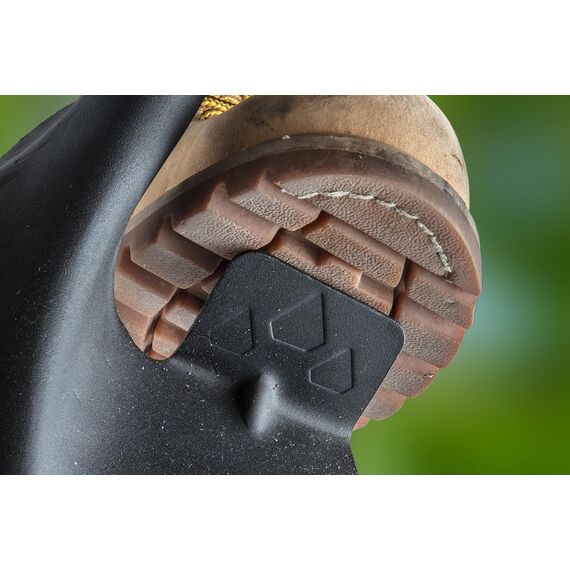 VERTO Profi Spitzspaten, Schaufel für Harte, steinige Böden 115 cm Länge | Holzgriff, gehärteter Kopf, Kunststoff-Doppelmaterialgriff, Metallverstärkung des Schafts, Gezackten Schaufel