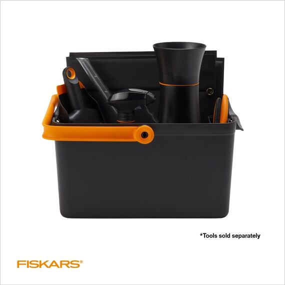 FISKARS Gartengeräte-Caddy mit Kleiner Werkzeugaufbewahrung – geeignet für den Innen- und Außenbereich – aus recyceltem Kunststoff