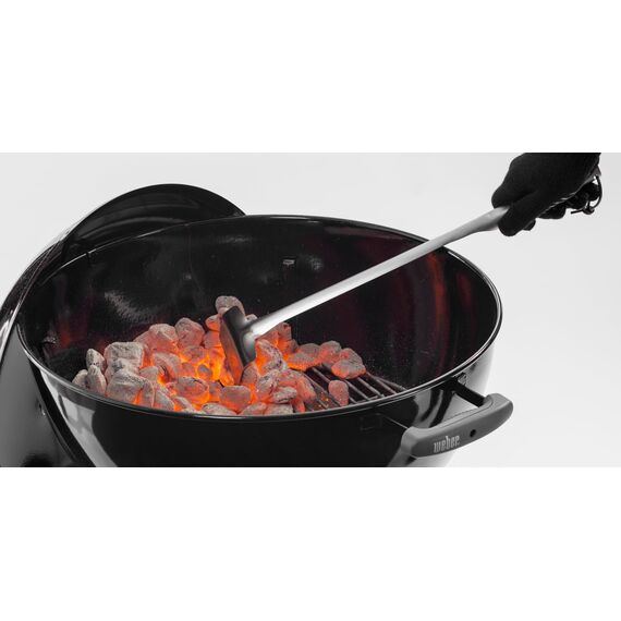 Weber Holzkohleharke - zum Verteilen heißer Kohle im Grill - Silber (7649)