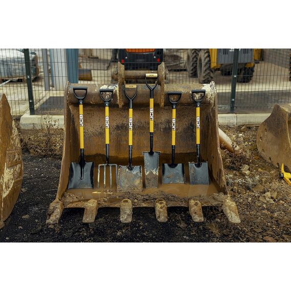 JCB Hofschaufel, quadratisch, offen, Karbonstahl, geschmiedete Klinge für Schaufelaufgaben wie Mischen, bewegliche Aggregate, Erde, Sand, Zement, Industrieabfälle, Bauernhofabfälle und Schmutz, 250 mm