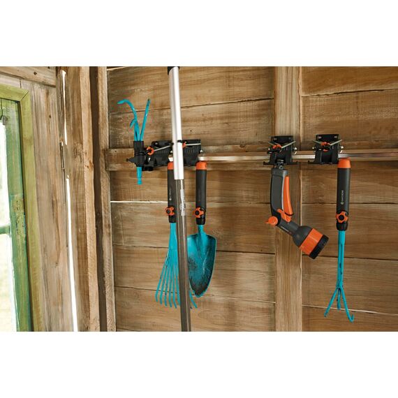 Gardena combisystem-Gerätehalter: Platzsparende Aufbewahrung für Haus- und Gartengeräte, passend für Gardena combisystem-Geräte und -Zubehör, Wand-Hakenleiste aus Aluminium (3501-20)