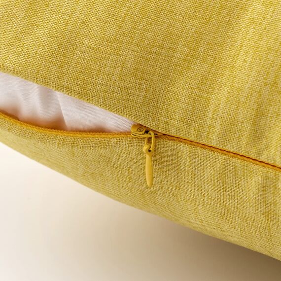 EMEMA Kissenbezug Outdoor Wasserdicht Sofakissen Wasserfest Dekokissen Kissenbezüge Dekorativ Kissen Kissenhülle aus Polyster für Garten Sofa Wohnzimmer Bett 2er Set 50x50 cm Gelb