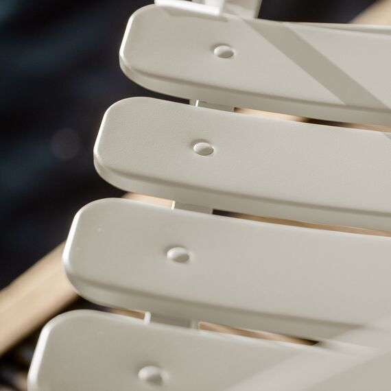 Vanage | Bistro Set Balkon | Balkonmöbel klappbar Set 3-teilig | pulverbeschichteter Stahl, wetterbeständig, Gartentisch & Stühle perfekt für Garten & kleine Balkone