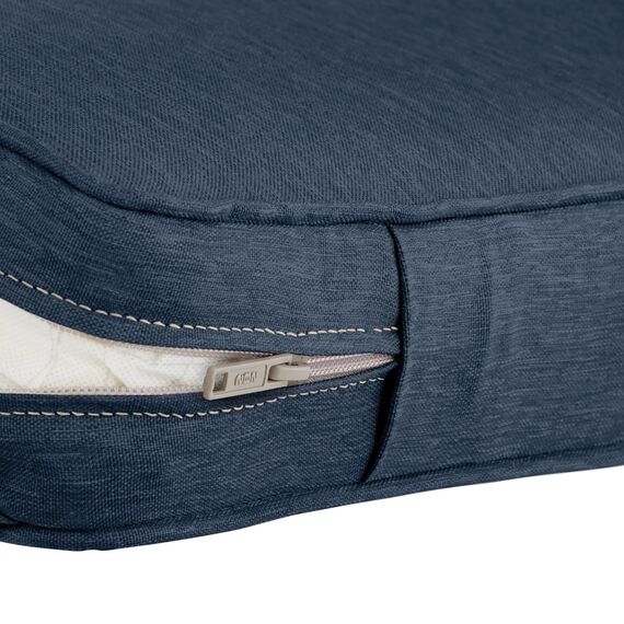 CLASSIC ACCESSORIES Montlake FadeSafe Wasserabweisendes Sitzkissen für den Außenbereich, 58,4 x 50,8 x 10,2 cm, Indigoblau meliert, Outdoor-Stuhlkissen, Terrassenkissen