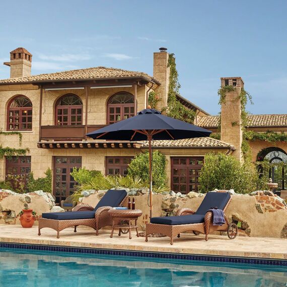 CLASSIC ACCESSORIES Montlake FadeSafe Wasserabweisendes Sitzkissen für den Außenbereich, 58,4 x 50,8 x 10,2 cm, Indigoblau meliert, Outdoor-Stuhlkissen, Terrassenkissen