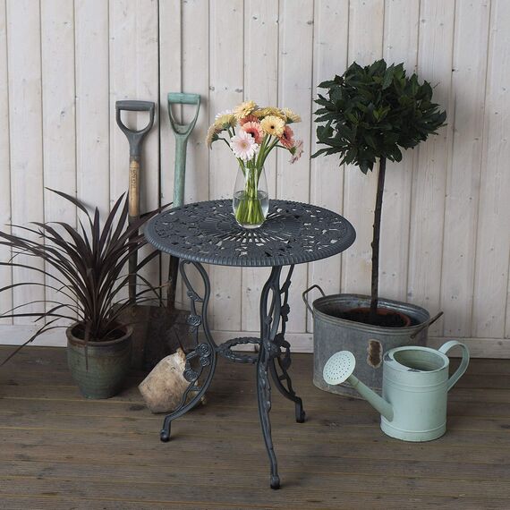 Lazy Susan London Rose Gartenmöbel-Set, rund, 2-Sitzer, Aluminiumguss, wetterfest, wartungsfrei, passende Bistro-Stühle, 3 Jahre Garantie, schiefergraue Oberfläche