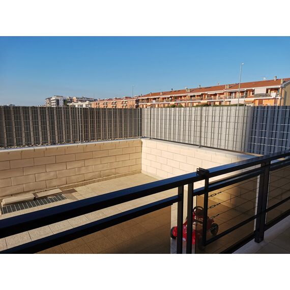 iFence PVC Sichtschutzstreifen für Doppelstabmattenzaun, 650g/m² 35 m x 19 cm inkl. 24 Clips/Klemmstreifen, Sichtschutz Zaun, Sichtschutz Garten Zaunfolie (Anthrazit)