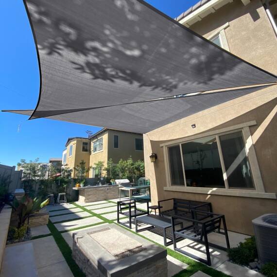 Sunlax, Sonnensegel 3,66 m × 3,66 m × 5,18 m – rechtwinkliges Dreieck, dunkelgrau, UV-blockierend, atmungsaktiv – Sonnenschutz für Terrasse und Garten