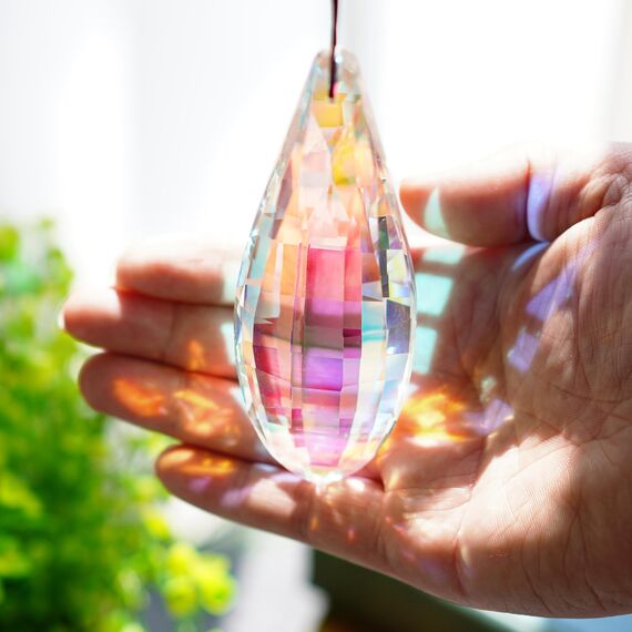 HDCRYSTALGIFTS Set mit 2 Stück, 2.120 mm bunte Glasprismen Traumfänger zum Aufhängen am Fenster, Regenbogen-Design, Glasprismen, Traumfänger für Innendekoration und