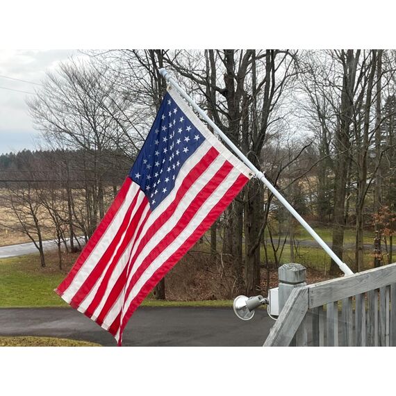 Weißer Fahnenmast für Haus – 1,5 m verhedderungsfreies Fahnenmast Kit für Außen – 2,5 cm Edelstahl stabil für Veranda, Hof, Boot, LKW