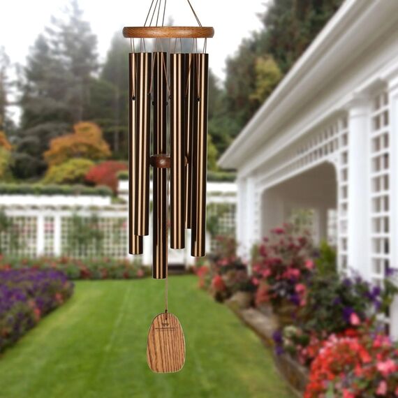 Woodstock Amazing Grace Chime Windspiel Mittel aus Aluminium und Holz in der Farbe Bronze, Länge: 60,9cm, AGMBR