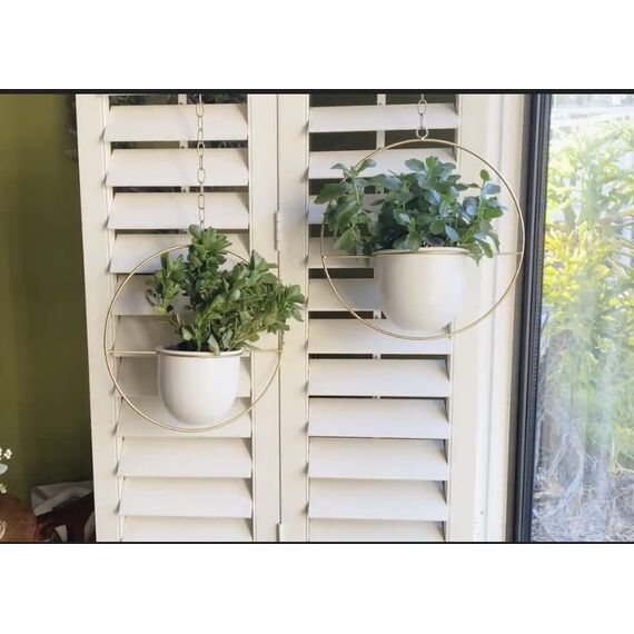 Shineloha Hängende Pflanzgefäße für Zimmerpflanzen mit 14 cm Topf + Deckenhaken + Verlängerungskette | Hängender Pflanzenhalter, minimalistischer Metall-Pflanzgefäß, keine Pflanze im Lieferumfang