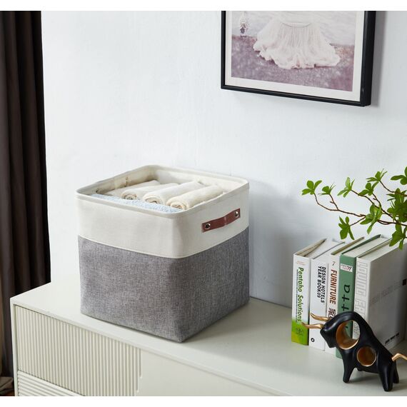 DECOMOMO faltbare Aufbewahrungskorb | robuster Stoffkorb mit Griffen für die Organisation von Regal, Kinderzimmer, Spielzeug, Schrank (Grau und Weiß, Würfel 28cm - 4er Pack)