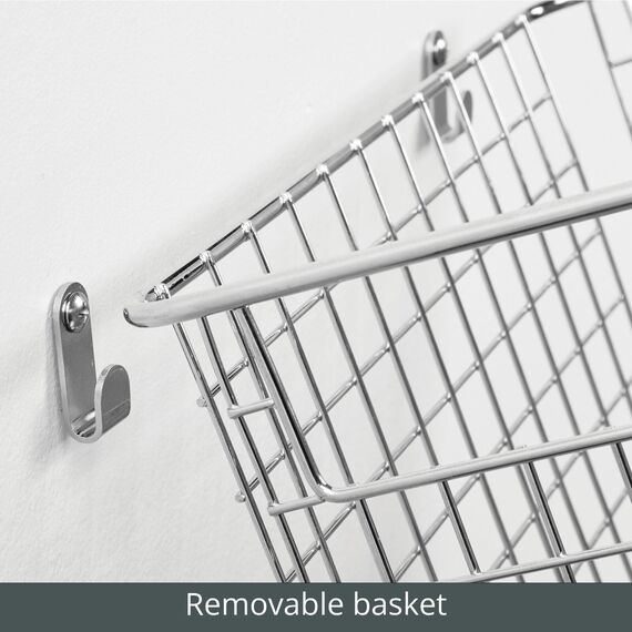 mDesign Hängekorb aus Metall – kleiner Aufbewahrungskorb für Flur, Schlafzimmer und andere Räume – Wandhalterung für Briefe, Geldbörsen, Sonnenbrillen oder Badaccessoires – 2er-Set – silberfarben